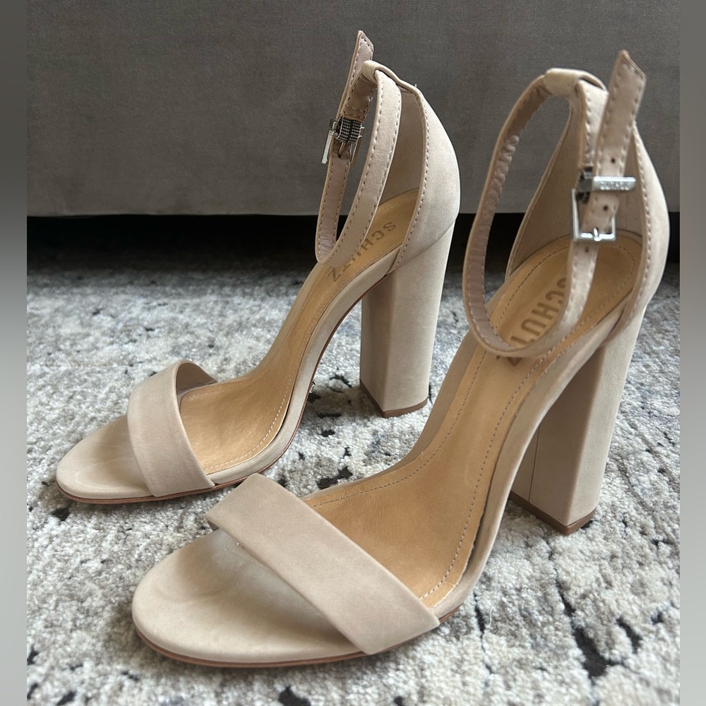 Schutz Enida Oyster Block Heel Size 7.5